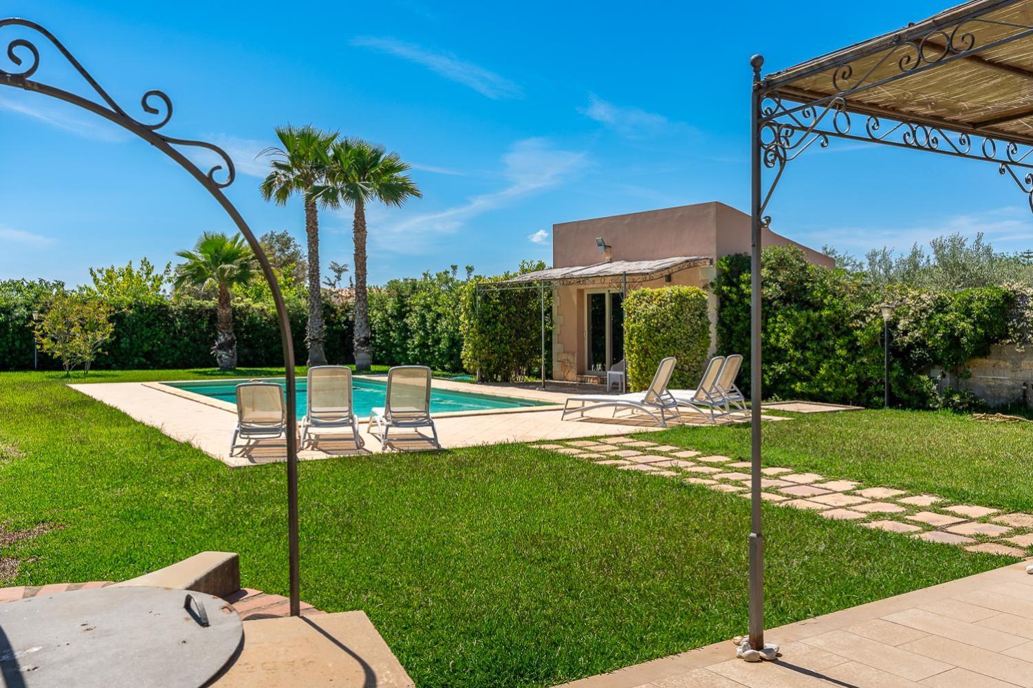 Villa Bouganville Con Piscina By Wonderful Italy Συρακούσες Εξωτερικό φωτογραφία